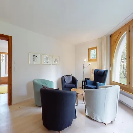 Belvair 1 Apartment *